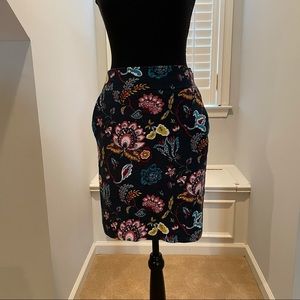 Loft multi-colored floral knee length pencil skirt size 2